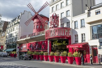 Building Variete Moulin Rouge
