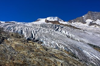 Crevasses in the Fee glacier