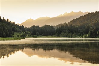 Early fog at sunrise on the Geroldsee