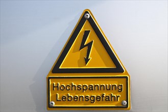 Warning sign high voltage danger to life