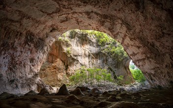 Cueva de La Ermita cave