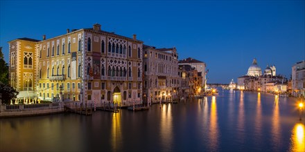 Canal Grande at night