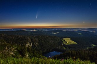 View from Feldberg to the Feldsee with Comet Neowise
