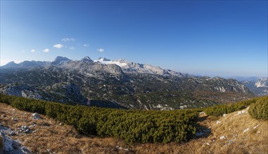 Panoramic view to the mountain station Gjaid Alm and to the Hohen Dachstein