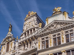 Detail of the tops of the buildings of Le Sac