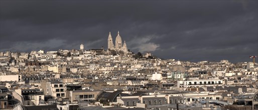 City view of the Basilica Sacre Coeur and Montmartre