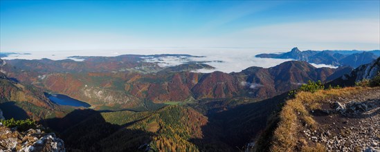 Hoellengebirge with Traunstein and autumnally coloured forests