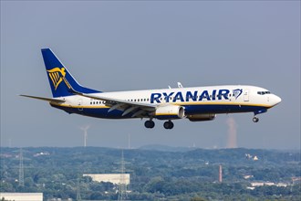 A Boeing 737-800 aircraft of Ryanair with the registration EI-ENJ at Dortmund Airport