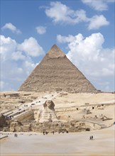 The pyramid of Khafre with the Sphinx