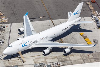 A Boeing 747-400