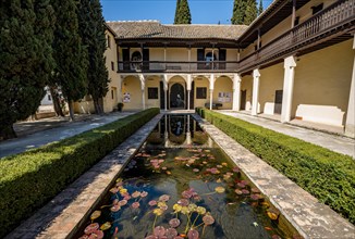 Patio with fountain