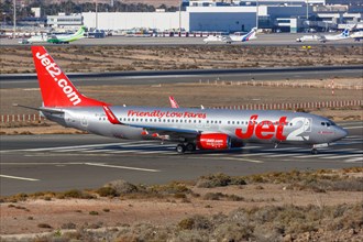 A Boeing 737-800 Jet2 aircraft with registration number G-JZHO at Gran Canaria Airport