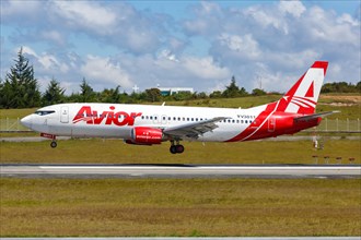 An Avior Boeing 737-400 aircraft with registration number YV3011 at Medellin Rionegro Airport
