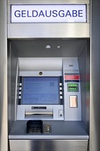 Cash machine of a savings bank