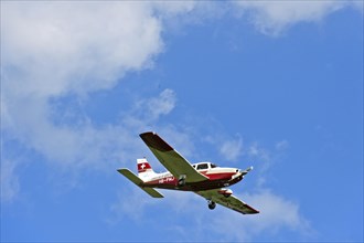 Piper PA-28-236 of the flying club Aero Club de Geneve approaching Geneva Airport