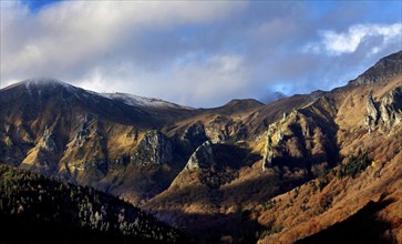 Chaudefour Valley in autumn