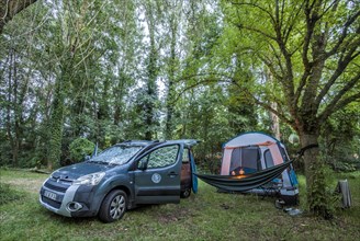 Camping in the Vernedes campground