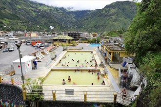 Thermal bath with sulphurous water