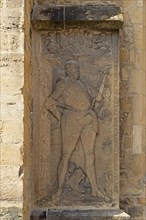 Relief on the outer wall