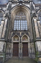 Double portal from the 19th century of the late Gothic church St. Lamberti