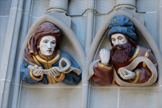 Bernese Minster figures at the cathedral portal