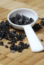 Black Hawaiian salt