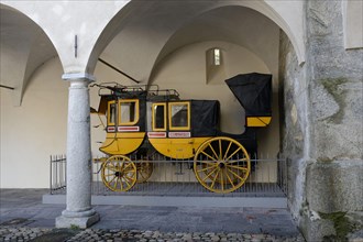 Old stagecoach in the courtyard