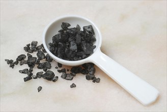 Black Hawaiian salt