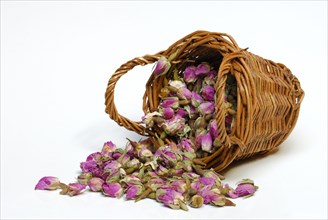 Dried rosebuds in baskets