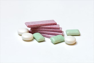 Various chewing gums