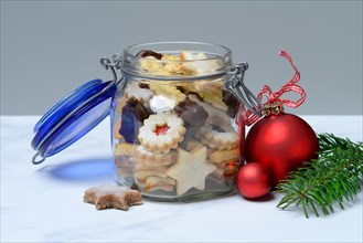 Glass container with Christmas cookies