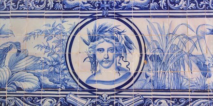Azulejos decorating walls in Estoi Palace garden