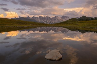 Salfains Lake