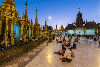 Shwedagon pagoda after sunset
