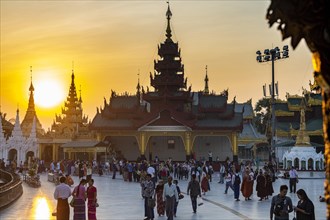Shwedagon pagoda at sunset