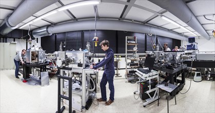 PhD students in the Laser Laboratory of the Laser and Plasma Physics Group of Prof. Georg Pretzler at Heinrich Heine University