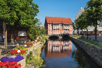 Half-timbered house vault over the watercourse Grube
