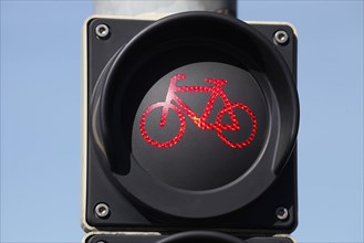 Traffic lights for bicycles switched to red