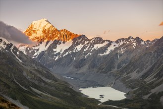 Mount Cook at sunset