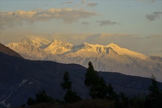 Mountain range of the Cordillera Blanca with Nevado Huascaran Sur in the evening light