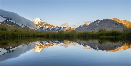 Mount Cook at sunset