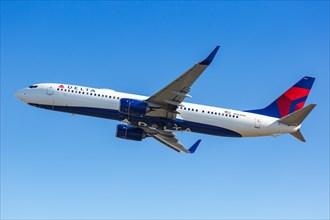A Delta Air Lines Boeing 737-900ER aircraft with registration N904DN takes off from Atlanta Airport