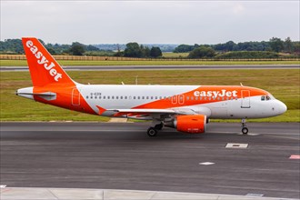 An EasyJet Airbus A319 with the registration G-EZIX at London Airport