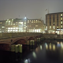 Hamburg on Jungfernstieg at night