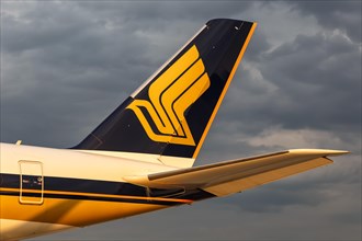 Aircraft tail unit of Singapore Airlines at Zurich Airport