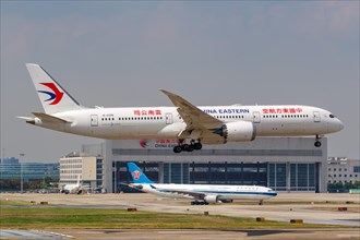 A China Eastern Airlines Boeing 787-9 Dreamliner with registration number B-209N at Shanghai Hongqiao Airport