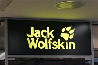 Logo Jack Wolfskin at a store