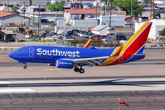 A Southwest Airlines Boeing 737-700 aircraft with registration number N948WN at Phoenix Airport