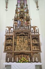 Carved main altar