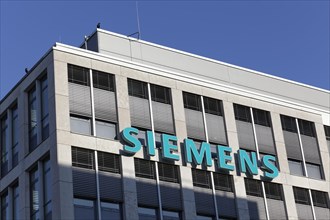 Logo Siemens at the North Rhine-Westphalia Headquarters